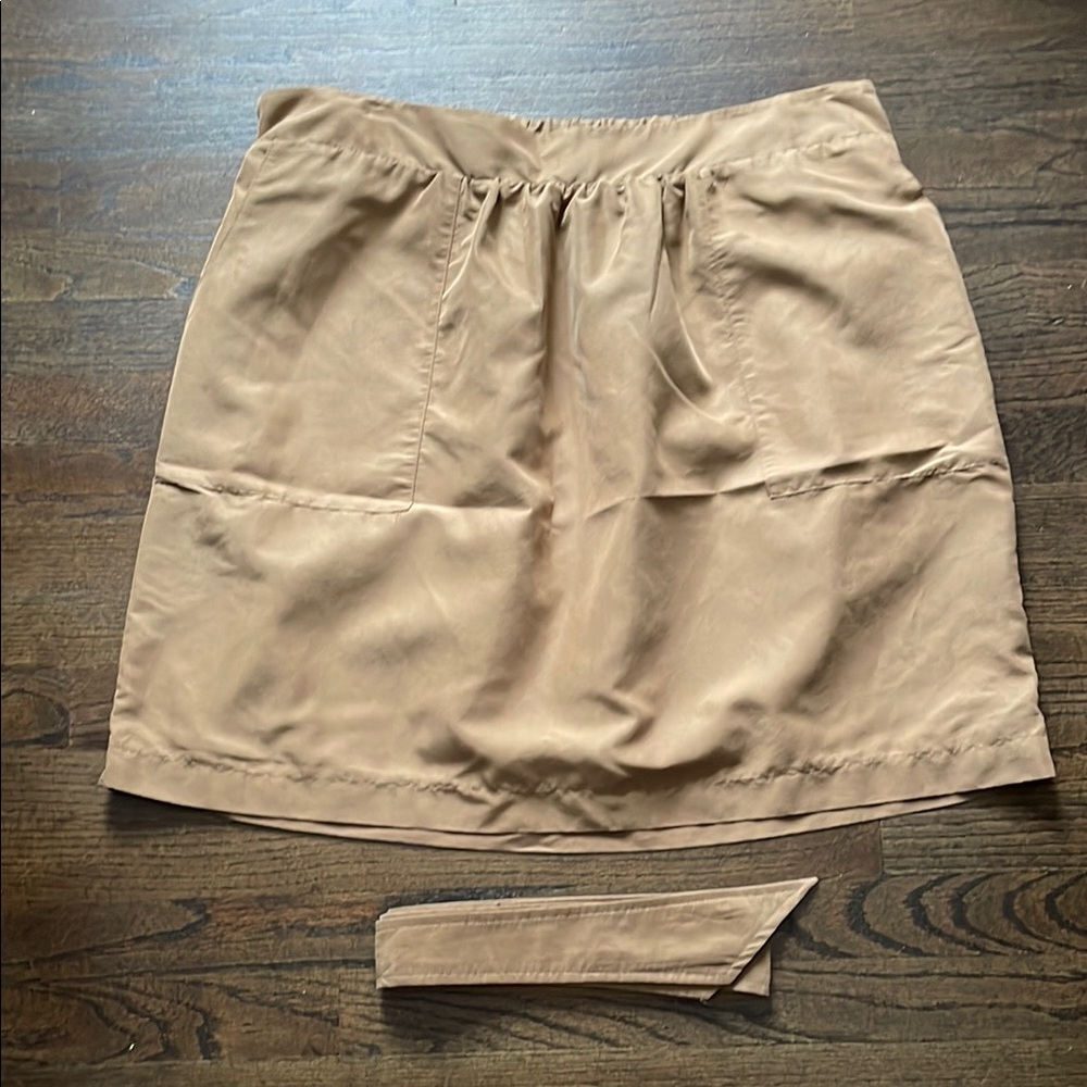 Elegant Tan Women's Skirt